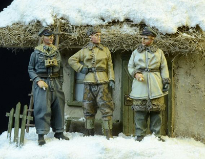 Waffen SS Officers - Winter 1943-45