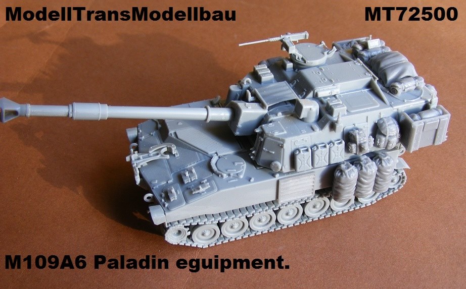 M109A6 Paladin stowage (RIICH)